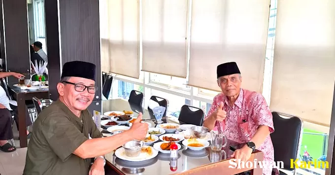 Lunch Silaturrahim dengan Alumnus UM Sumbar Zul Asman